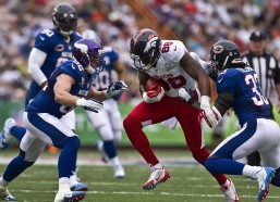 中国体彩网官方首页：荷兰队世纪球星TOP5引热议，媒体S90权威排名出炉，范戴克力压斯内德引争议