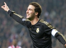 中国体彩网官方首页|鲁尼发出警示，利物浦必须即刻重振旗鼓，避免沦为下一个曼联或热刺