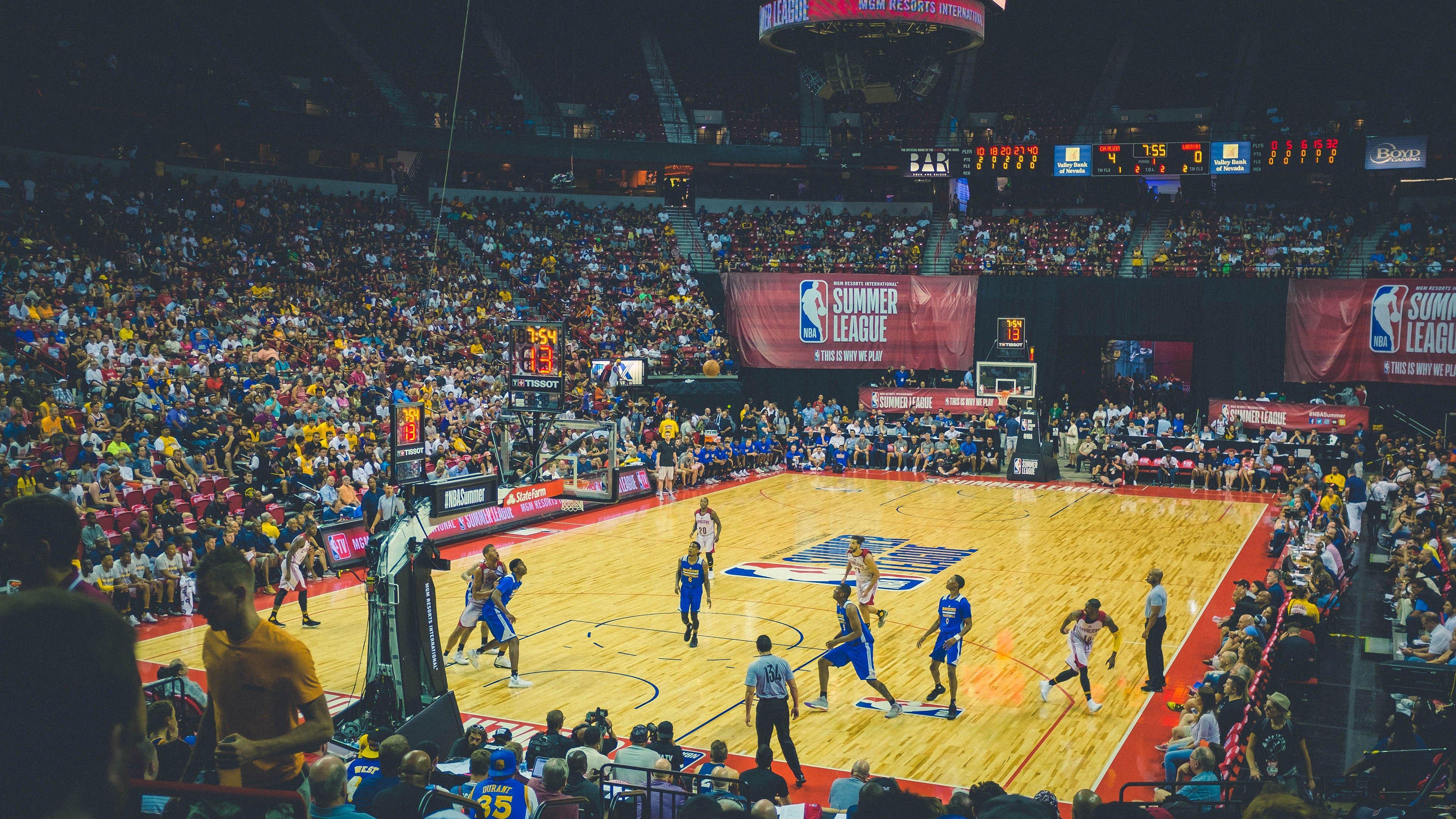 亚足联紧急官宣世预赛三月复赛 国足主场迎战马尔代夫或成关键转折