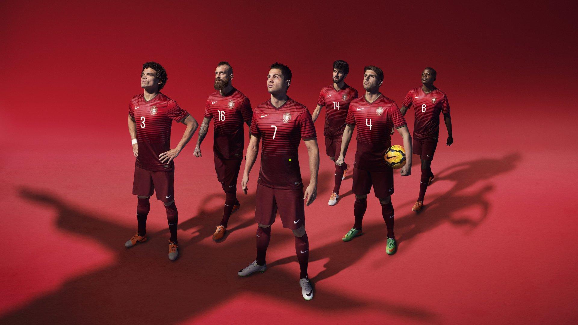 观察英格兰超级联赛，长传定位球战术的激情与争议